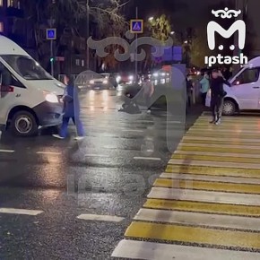 Микроавтобус сбил женщину на пешеходном переходе на Восстания