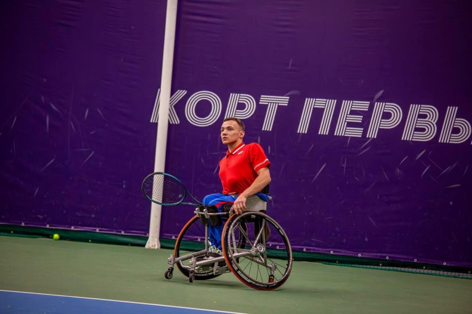 Большой теннис для всех. Всероссийский проект «Паратеннис РФ» приглашает детей и молодежь то 6 до 35 лет с ПОДА на занятия по большому теннису на колясках