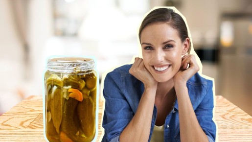 Остаткам рассола от огурцов нашлось хитрое применение в быту: заменит дорогие средства