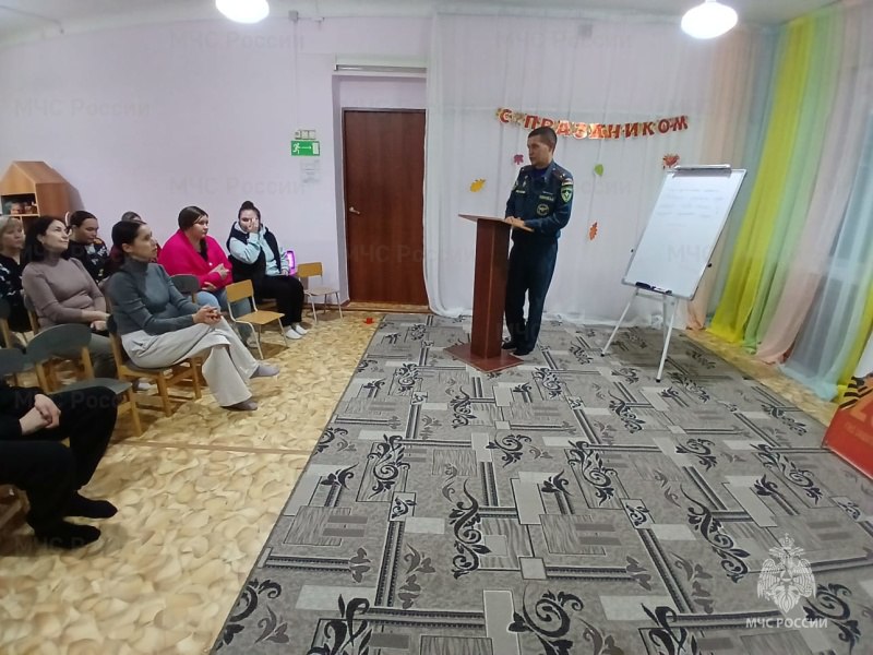 Безопасность детей начинается со взрослых Безопасность детей начинается со взрослых