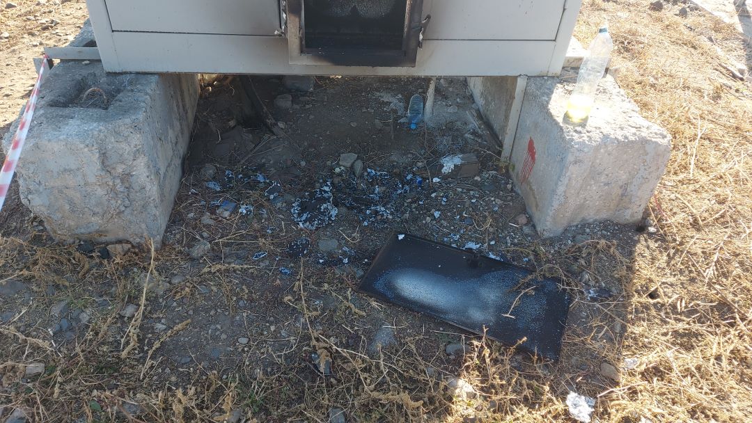 Самарские транспортные полицейские совместно с УФСБ России по Самарской области в течение суток раскрыли поджог железнодорожного шкафа Самарские транспортные полицейские совместно с УФСБ России по Самарской области в течение суток раскрыли поджог железнодорожного шкафа