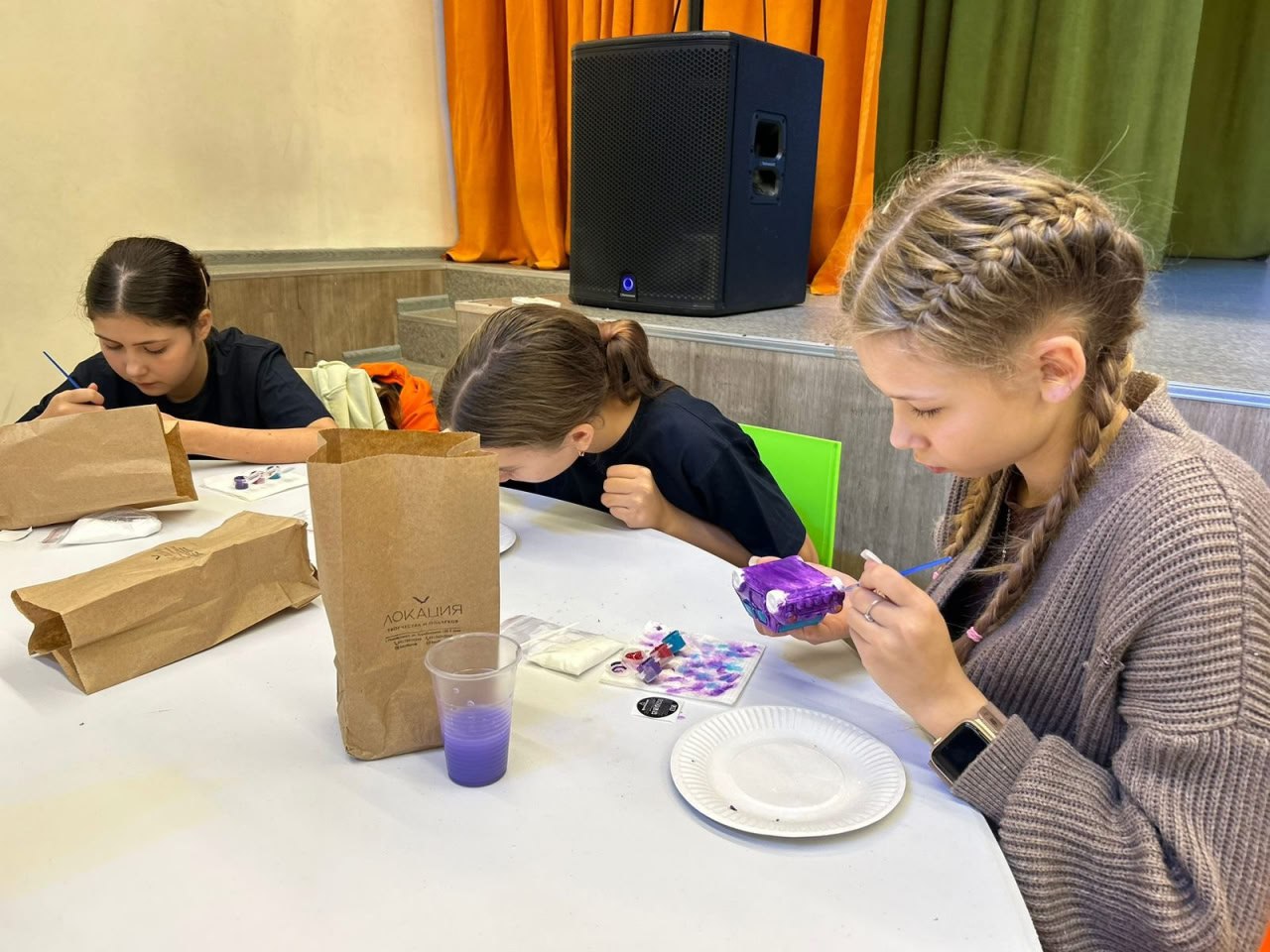 Творческие мастер-классы и интеллектуальные квесты: как юные инспекторы движения проводят время в «Камском Артеке» Творческие мастер-классы и интеллектуальные квесты: как юные инспекторы движения проводят время в «Камском Артеке»