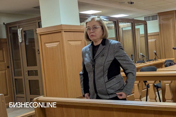 Экс-глава ЗАГСа Татарстана Гульшат Нигматуллина попросила не ужесточать ей условный приговор, как того требует прокуратура