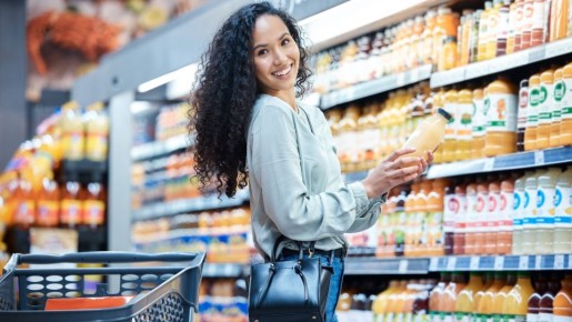 Эти любимые у россиян продукты вызывают рак: онколог их никогда не купит