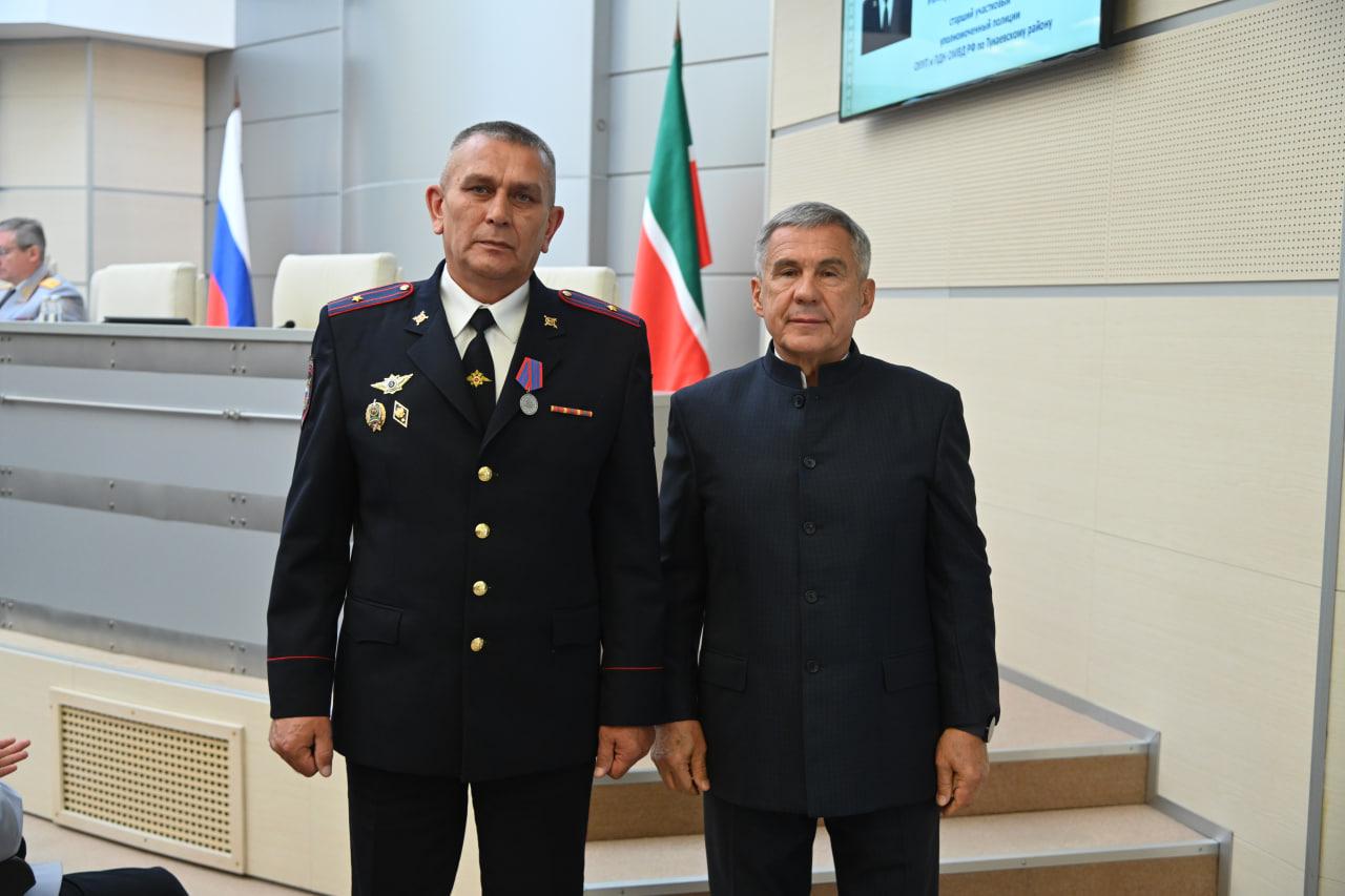 Рустам Минниханов: Участковые уполномоченные полиции – наша надежная опора