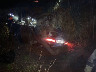 1 ноября на 226 км автодороги Казань-Оренбург (Альметьевский район), 18-летний водитель автомобиля Киа, со стажем управления 15 дней, по предварительным данным, не выбрал безопасную скорость, не справилась с управлением...