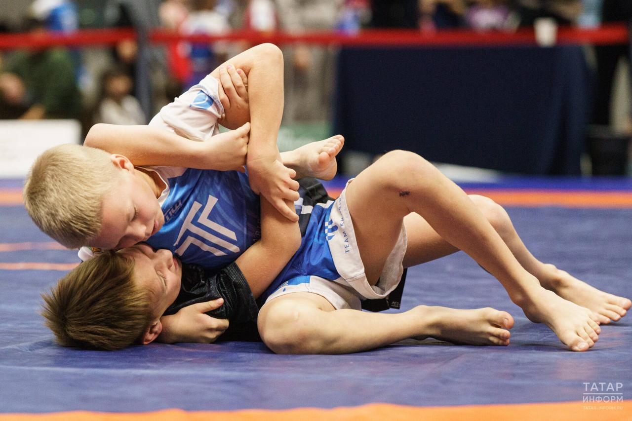 В Казани прошел фестиваль спортивной борьбы на призы «Туган Батыра»