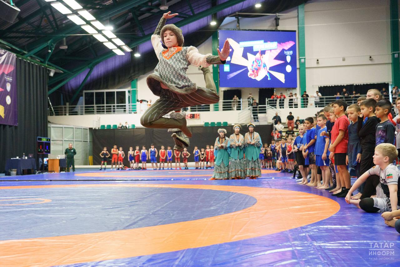 В Казани прошел фестиваль спортивной борьбы на призы «Туган Батыра» В Казани прошел фестиваль спортивной борьбы на призы «Туган Батыра»