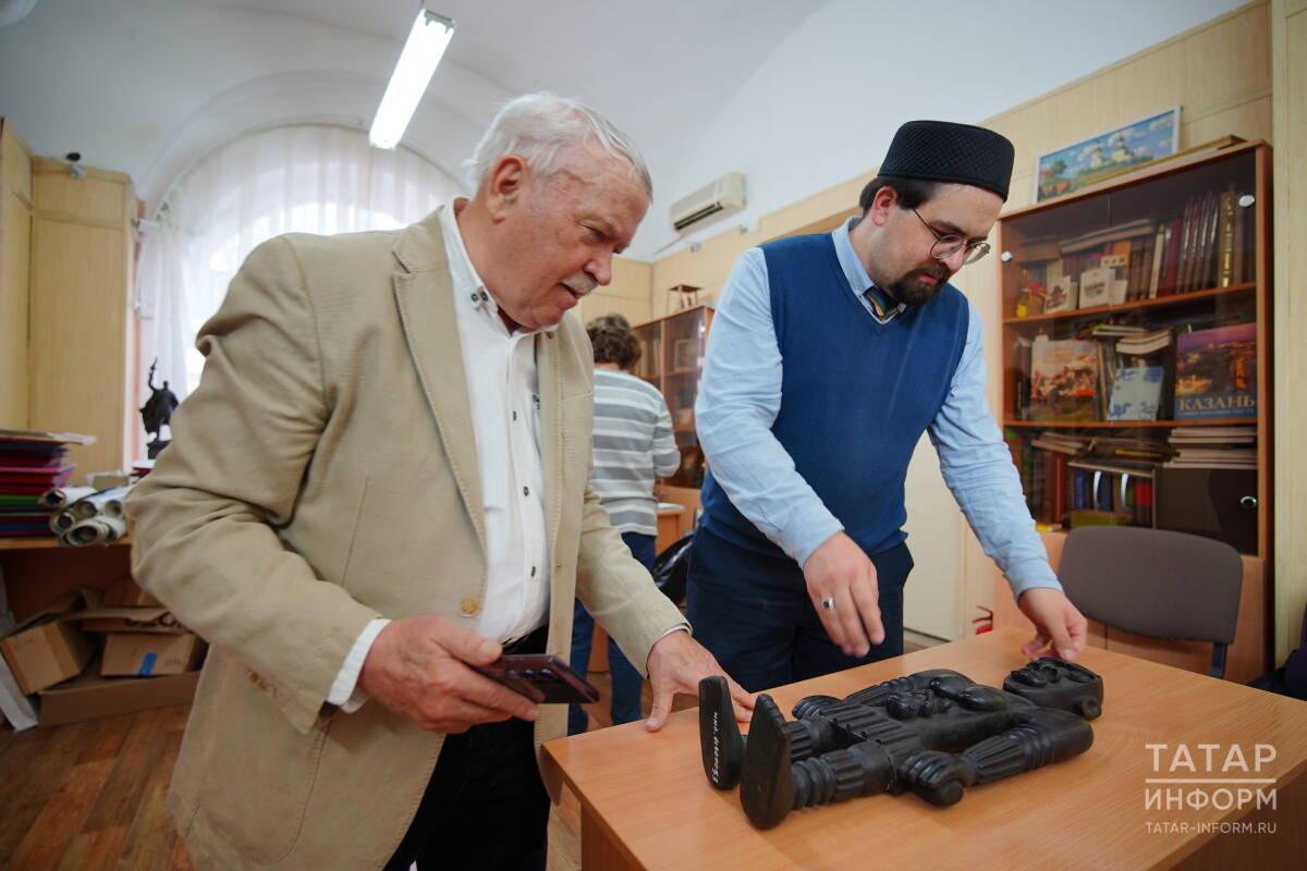 Сокровище, пролежавшее среди книг: скульптуры Миргазияна Юнуса покажут впервые за 30 лет Сокровище, пролежавшее среди книг: скульптуры Миргазияна Юнуса покажут впервые за 30 лет