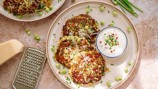 Пальчики оближешь: невероятно вкусные оладьи из кабачков и фарша