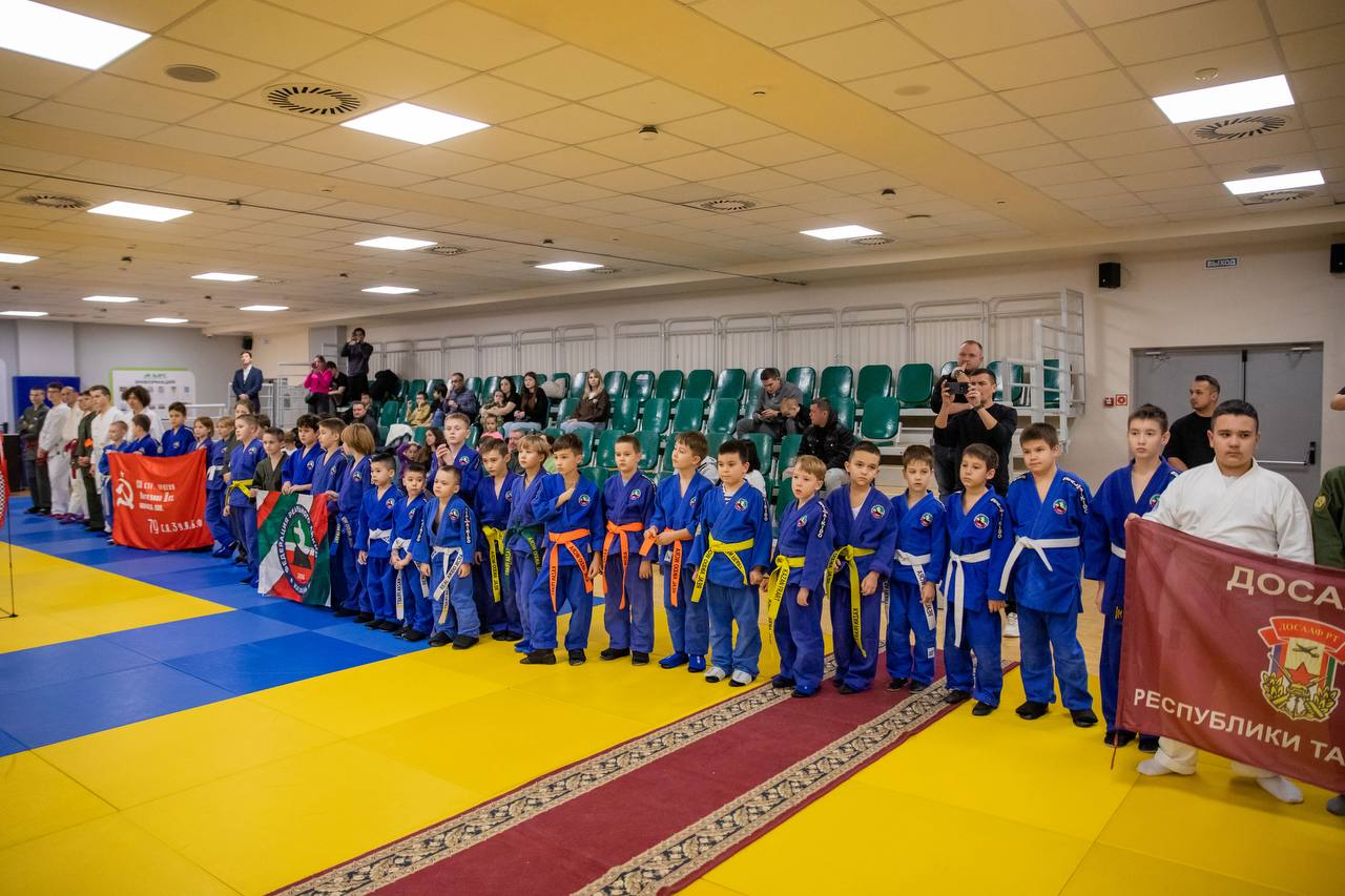 Как объединить рукопашный бой и управление БПЛА? Рассказываем! Как объединить рукопашный бой и управление БПЛА? Рассказываем!