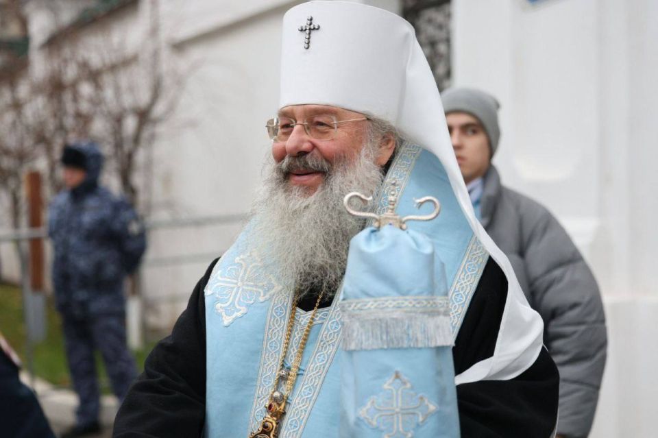 В Казани прошел крестный ход с Казанской иконой Божией Матери В Казани прошел крестный ход с Казанской иконой Божией Матери