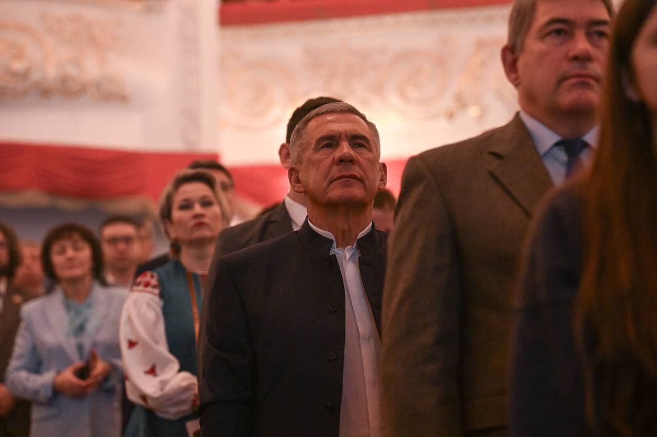 В театре оперы и балета имени М.Джалиля прошло торжественное мероприятие, приуроченное ко Дню народного единства – гала-концерт Республиканского этнокультурного фестиваля «Наш дом – Татарстан» В театре оперы и балета имени М.Джалиля прошло торжественное мероприятие, приуроченное ко Дню народного единства – гала-концерт Республиканского этнокультурного фестиваля «Наш дом – Татарстан»