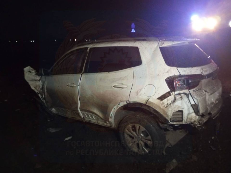 3 ноября в Нурлатском районе 50-летний водитель автомобиль Сhery, по предварительным данным, не выбрал безопасную скорость, совершил съезд в кювет встречного направления с последующим опрокидыванием 3 ноября в Нурлатском районе 50-летний водитель автомобиль Сhery, по предварительным данным, не выбрал безопасную скорость, совершил съезд в кювет встречного направления с последующим опрокидыванием