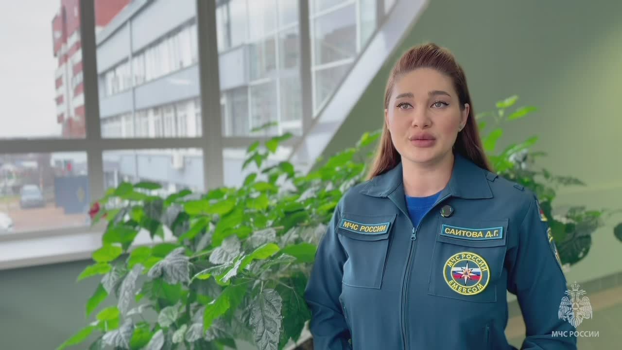 Внимание! Сильный юго-западный ветер порывами 15-18 м/с (в городе Казани до 16 м/с), образование гололедицы на отдельных участках дорог местами ожидаются на территории Республики Татарстан ночью и утром 5 ноября 2025 года