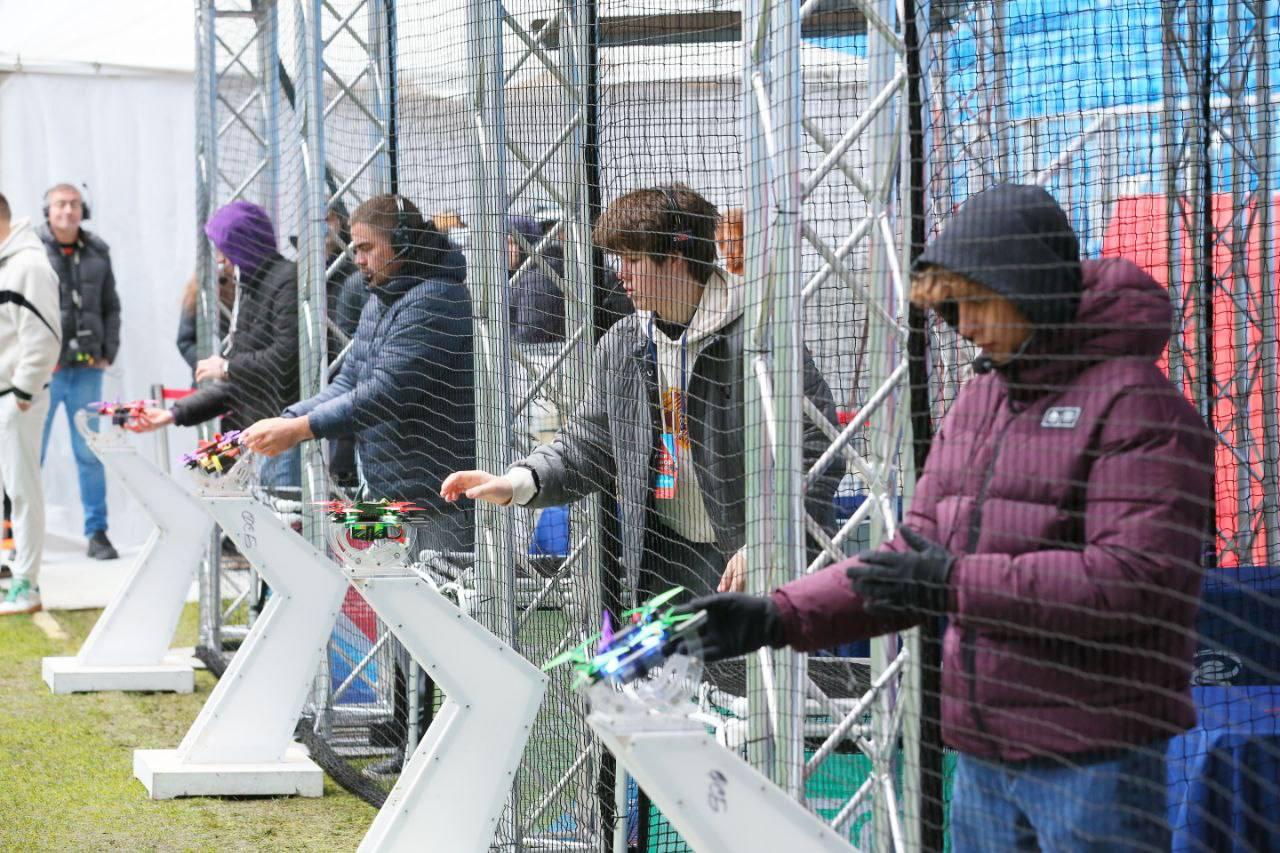 Сборная Татарстана – серебряный призер Кубка России по гонке дронов Сборная Татарстана – серебряный призер Кубка России по гонке дронов