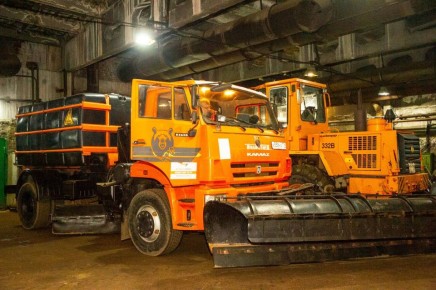 Провёл объезд города.. В «КПБ» проверили готовность техники к зимнему периоду, осмотрел новые бытовые помещения для сотрудников. Условия стали более комфортными. Необходимо продолжить поэтапное приведение базы в единый...