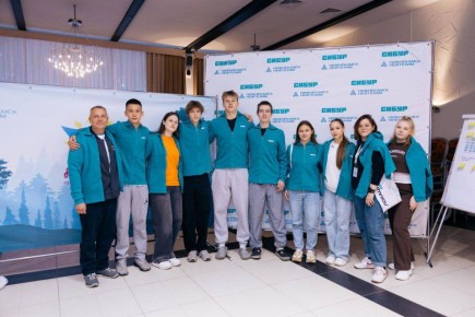 В первых числах ноября на базе оздоровительного лагеря «Юность» состоялась осенняя сессия проекта «Молодежная смена СИБУРа» в формате «Проектной лаборатории»