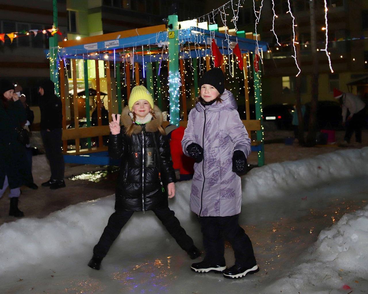 Голос каждого важен! Поддержим наших нижнекамцев в народном онлайн-голосовании Всероссийского конкурса «Лучший дом. Лучший двор»! Голос каждого важен! Поддержим наших нижнекамцев в народном онлайн-голосовании Всероссийского конкурса «Лучший дом. Лучший двор»!