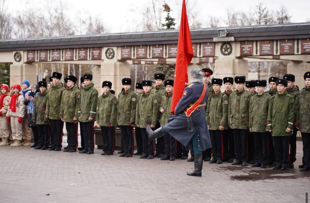 В Татарстане стартовала Всероссийская акция «Марш Знамени Победы» В Татарстане стартовала Всероссийская акция «Марш Знамени Победы»