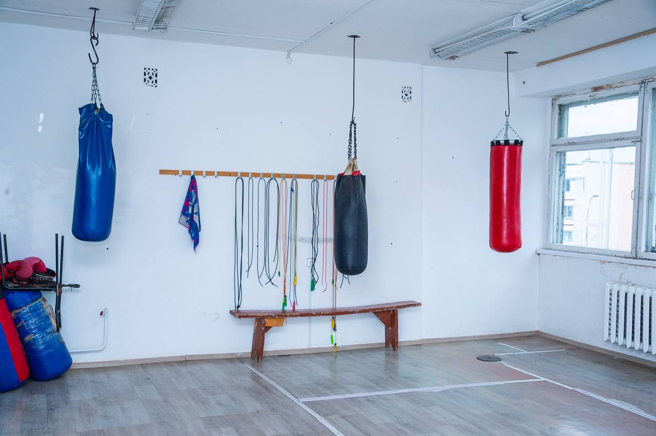 Вместе с командой, подрядчиками и архитекторами провели объезд школ, где в 2026 году планируется капитальный ремонт по федеральной программе Вместе с командой, подрядчиками и архитекторами провели объезд школ, где в 2026 году планируется капитальный ремонт по федеральной программе