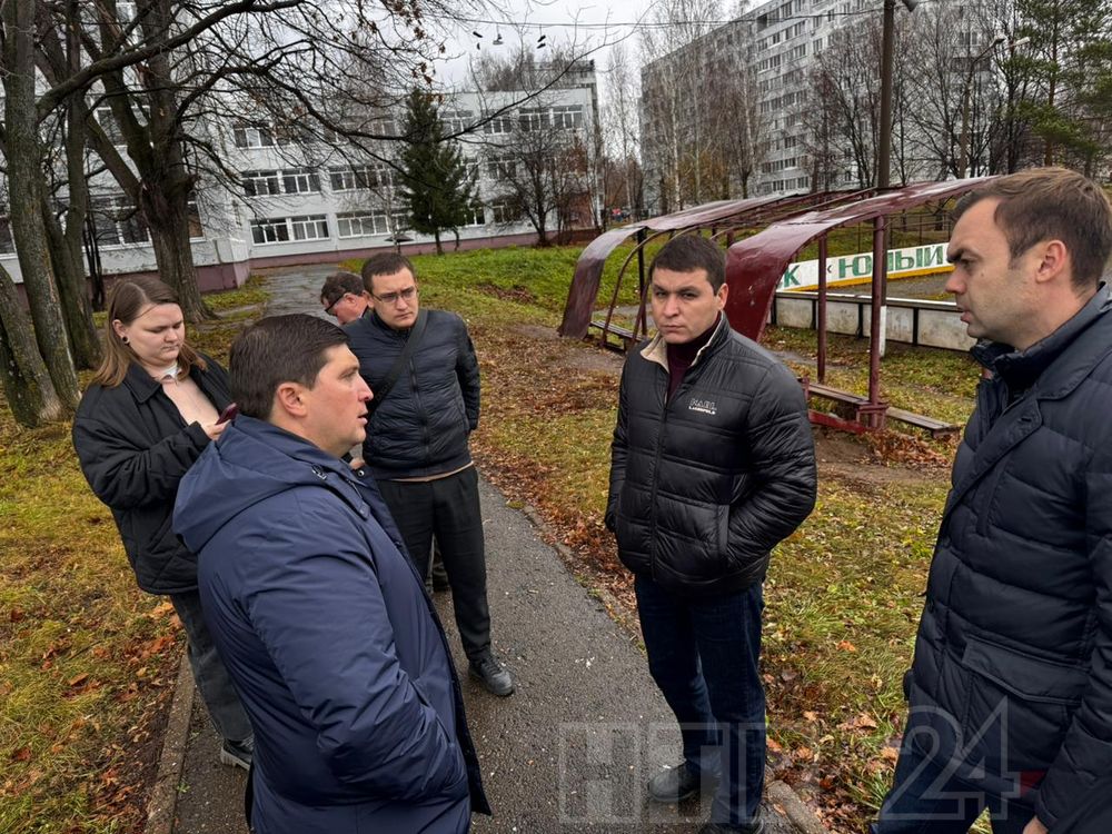 Сегодня рабочая выездная комиссия, которую возглавил мэр Радмир Беляев, осмотрела четыре школы: №№ 8, 12, 16 и 20. В них запланирован ремонт в рамках федеральной программы Сегодня рабочая выездная комиссия, которую возглавил мэр Радмир Беляев, осмотрела четыре школы: №№ 8, 12, 16 и 20. В них запланирован ремонт в рамках федеральной программы