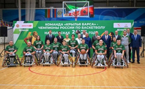 Рустам Минниханов поздравил «Крылья Барса» с победой на Чемпионате России