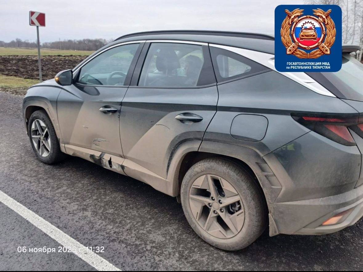 На трассе в РТ иномарка вылетела в кювет и опрокинулась, ребенок получил травмы На трассе в РТ иномарка вылетела в кювет и опрокинулась, ребенок получил травмы