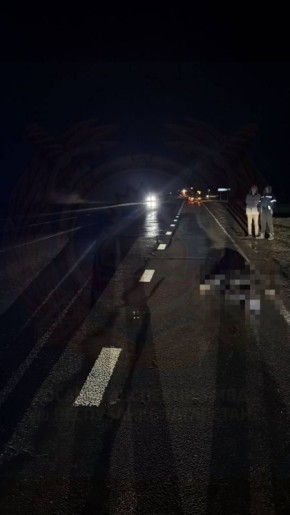 10 ноября в Сармановском районе водитель автомобиля Chevrolet 1995 г.р., по предварительным данным, не выбрал безопасную скорость и совершил наезд на мужчину, который находился на проезжей части