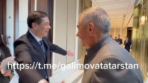 «Ленин тоже носил такой костюм?» - вдруг неожиданно интересуется Секретарь коммунистической партии Китая города Хучжоу