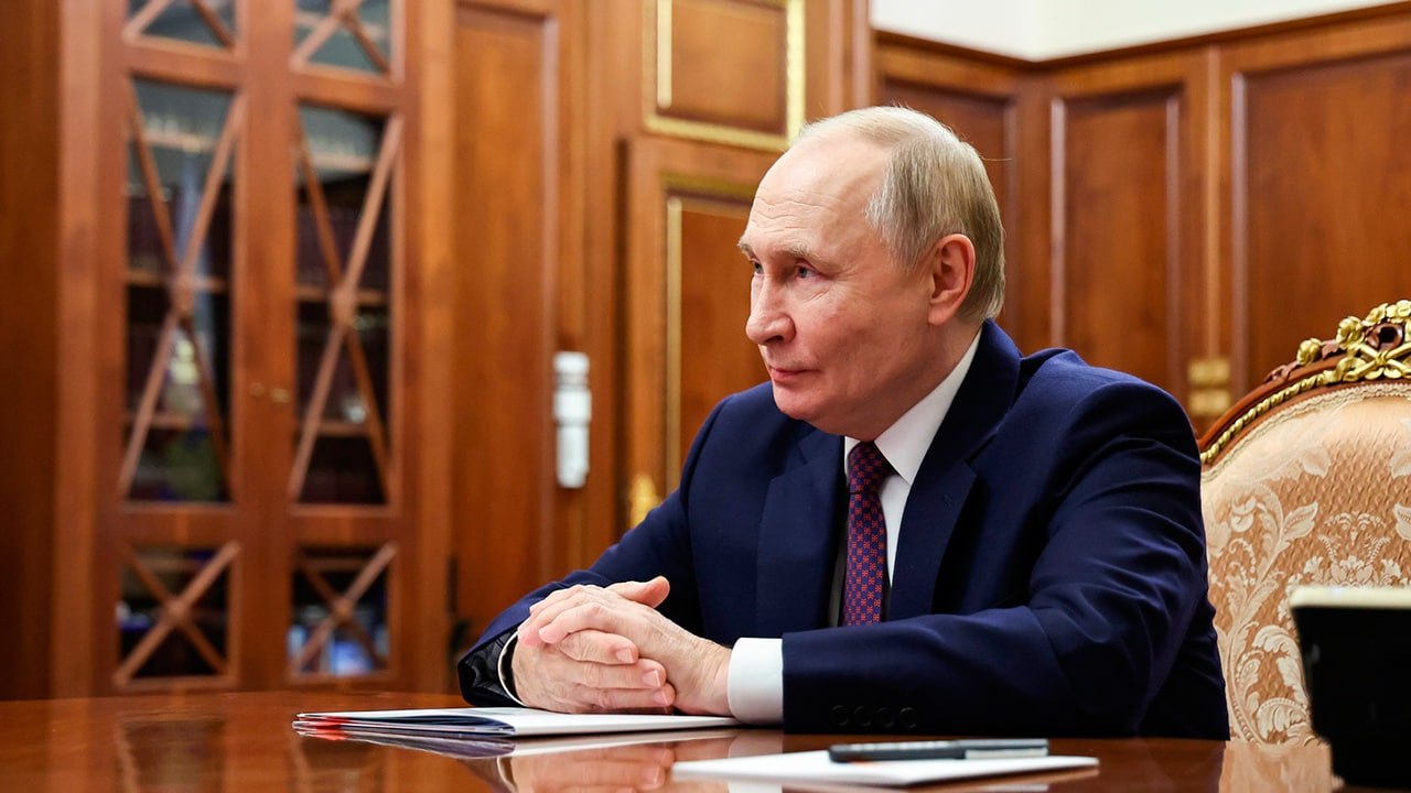 Глава Рыбно-Слободского района Радик Ислямов и зампремьера РТ Ринат Садыков сопроводили гуманитарную колонну в Рубежное Глава Рыбно-Слободского района Радик Ислямов и зампремьера РТ Ринат Садыков сопроводили гуманитарную колонну в Рубежное