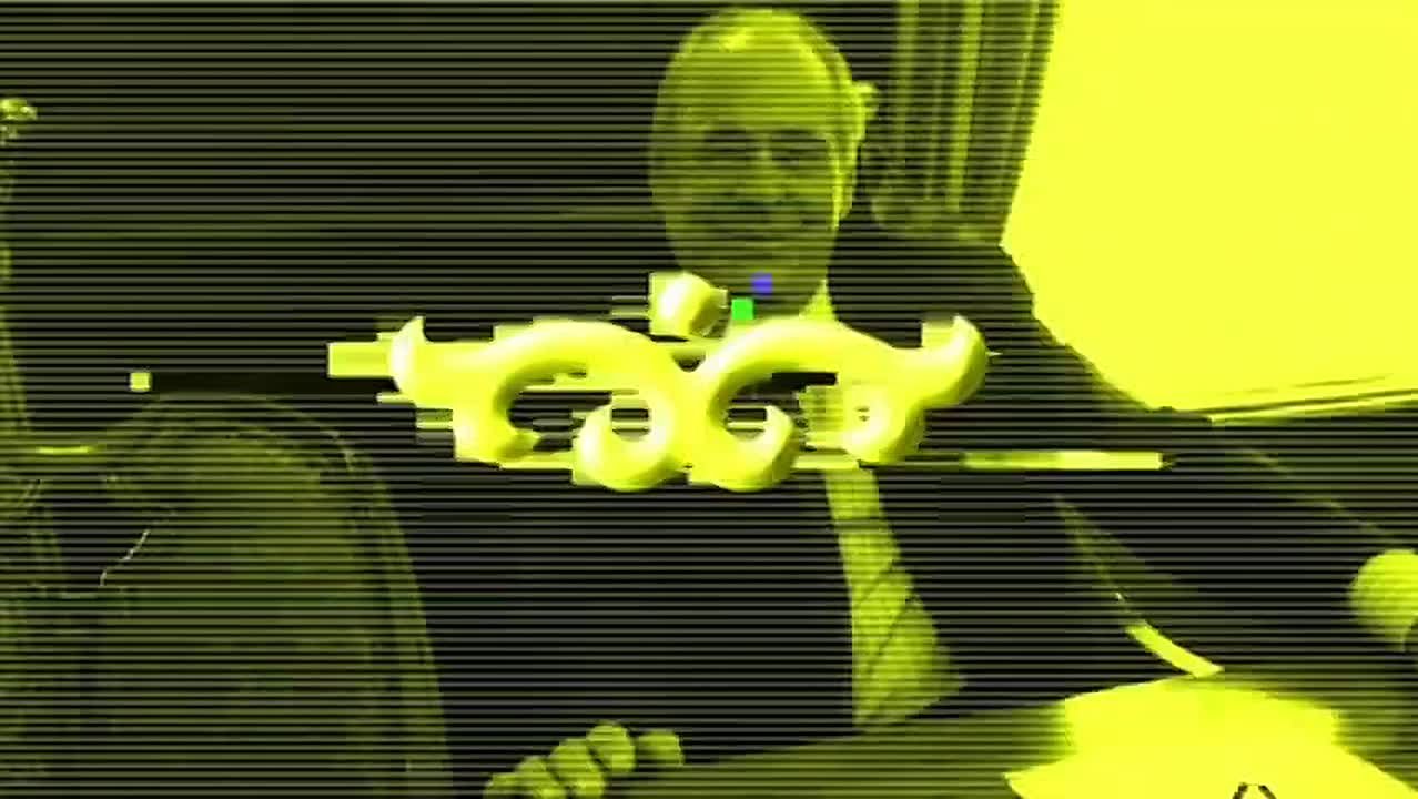 Неизвестный обстреливает машины на Габишева уже два года