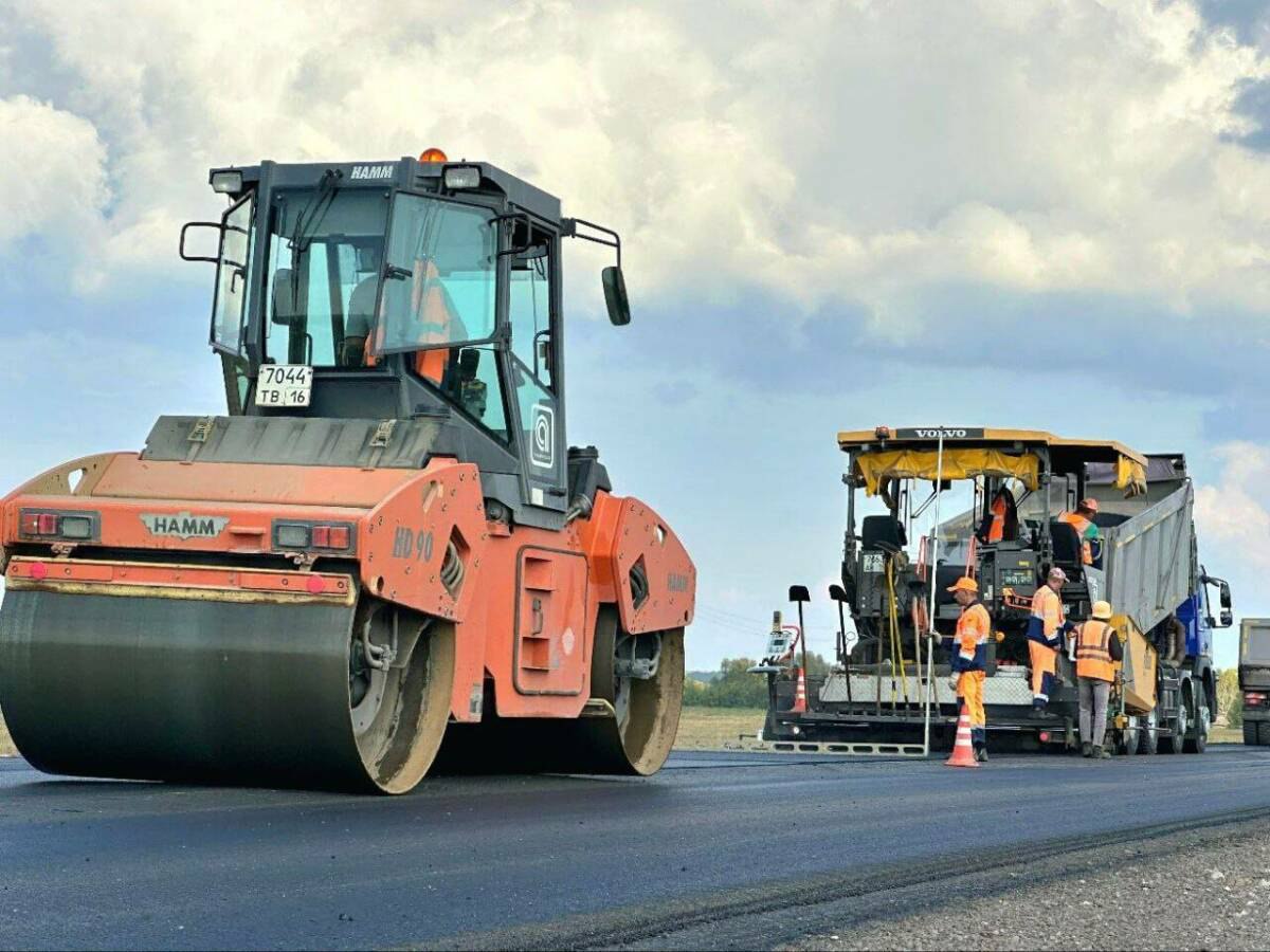 Дорожное обновление: в Татарстане ремонтируют трассы и городские магистрали