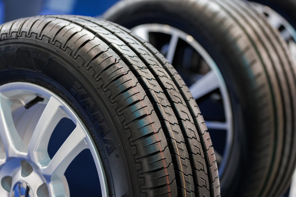 Производители шин в России, включая Нижнекамский завод, обвинили импортеров из Вьетнама, Таиланда и Китая в демпинге