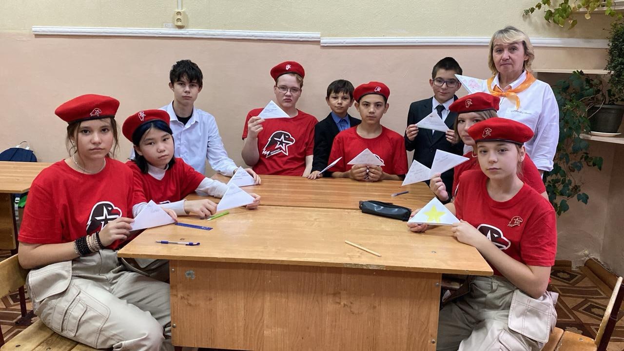 Юнармейцы Татарстана поддержали военнослужащих в рамках акции «Письмо солдату»