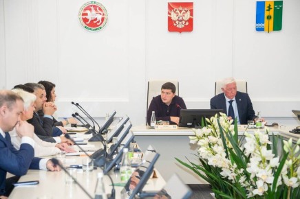 Обсудили две важные темы на общественных слушаниях: поддержку семей участников СВО и подготовку профессиональных кадров совместно с крупнейшими предприятиями города