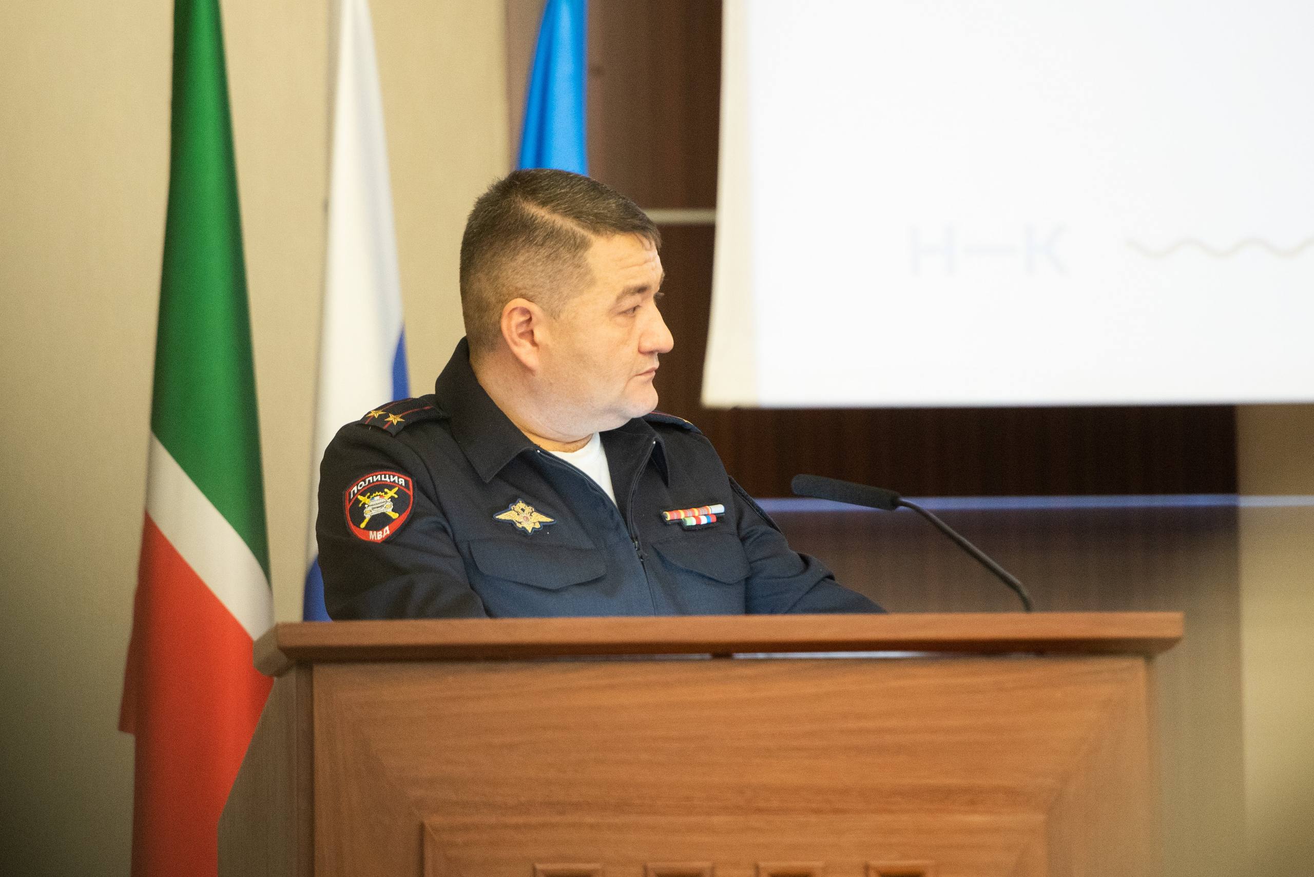 ВНижнекамске состоялось расширенное заседание комиссии поделам несовершеннолетних, посвящённое вопросам адаптации исоциализации юных правонарушителей ВНижнекамске состоялось расширенное заседание комиссии поделам несовершеннолетних, посвящённое вопросам адаптации исоциализации юных правонарушителей