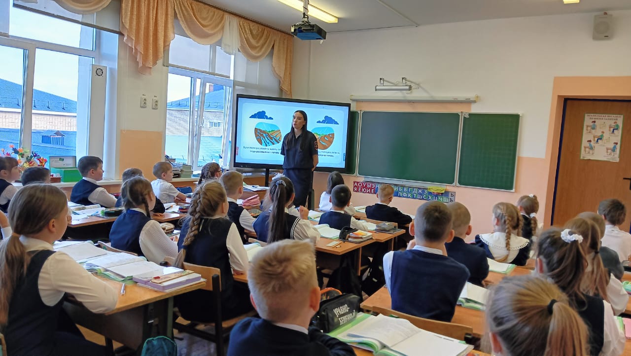 День правовой помощи. 20 ноября - День правовой помощи, дата, призванная повысить уровень правовой грамотности населения и обеспечить доступ к квалифицированной юридической помощи День правовой помощи. 20 ноября - День правовой помощи, дата, призванная повысить уровень правовой грамотности населения и обеспечить доступ к квалифицированной юридической помощи