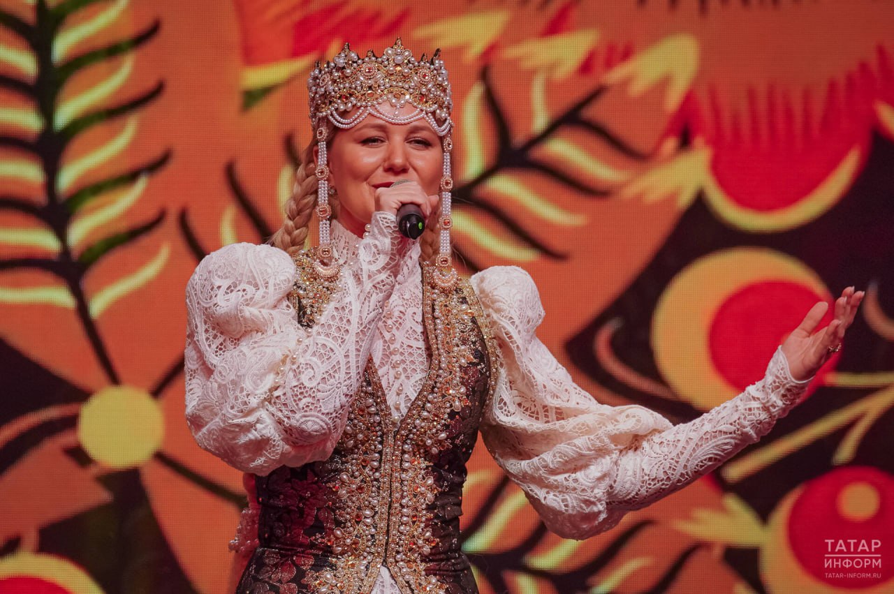 Рустам Минниханов: Татарстан по объему налоговых доходов занимает первую позицию в ПФО Рустам Минниханов: Татарстан по объему налоговых доходов занимает первую позицию в ПФО