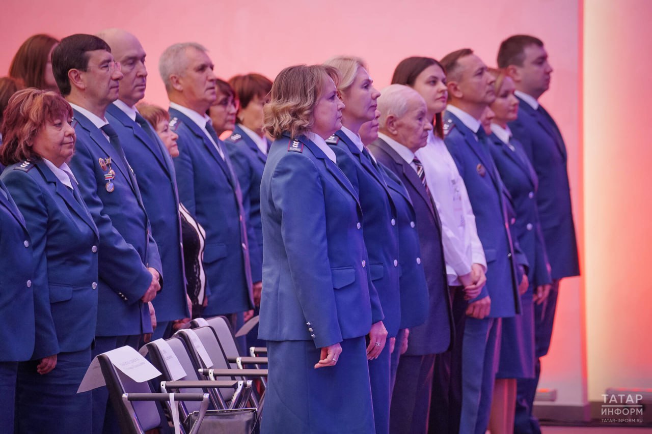 Рустам Минниханов: Татарстан по объему налоговых доходов занимает первую позицию в ПФО Рустам Минниханов: Татарстан по объему налоговых доходов занимает первую позицию в ПФО