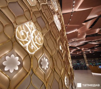 27 ноября в фойе театра Камала откроют скульптуру мифологической птицы Самрух итальянского художника Марко Бравуры