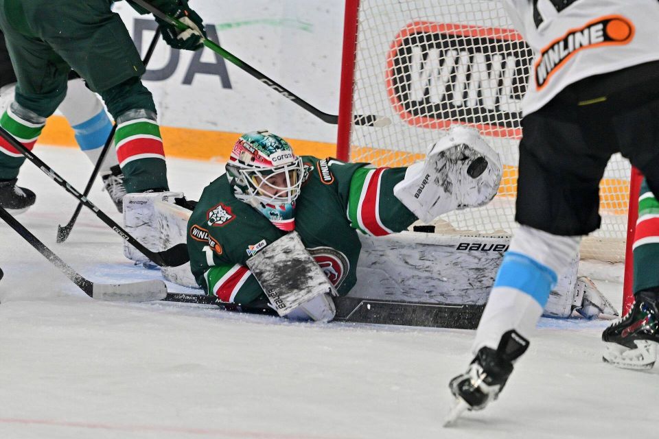 Вратари покидают НХЛ, «Ак Барс» молчит