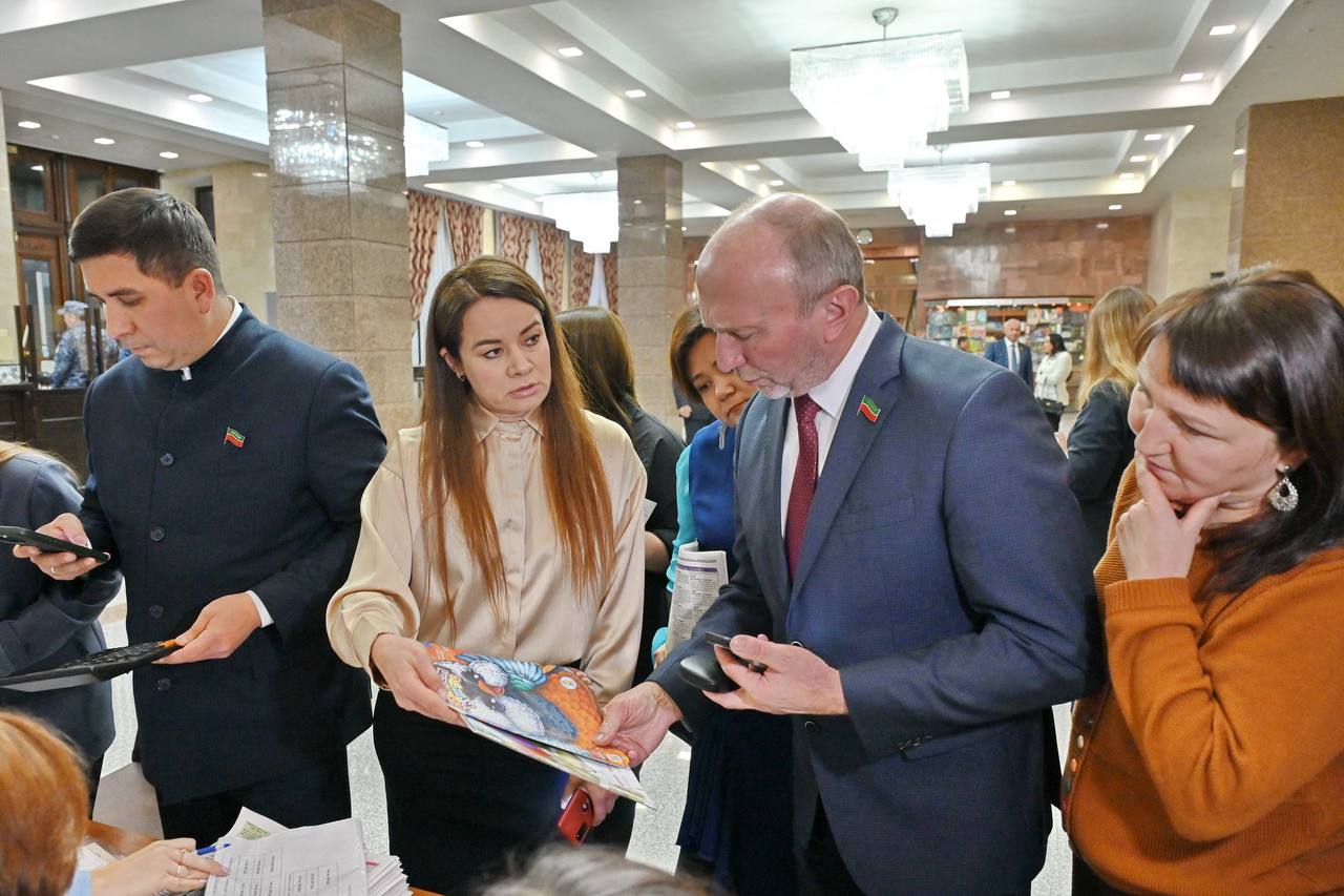 Депутаты Государственного Совета присоединились к благотворительной акции «Подари подписку» Депутаты Государственного Совета присоединились к благотворительной акции «Подари подписку»