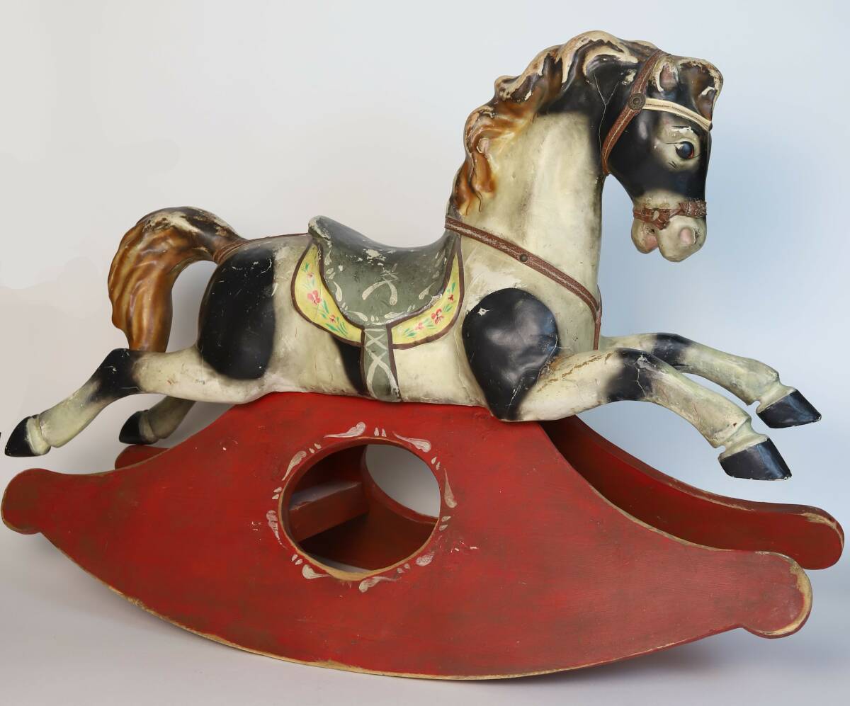 Новогодняя выставка лошадок-качалок из частного собрания откроется в «Эрмитаж-Казань» Новогодняя выставка лошадок-качалок из частного собрания откроется в «Эрмитаж-Казань»