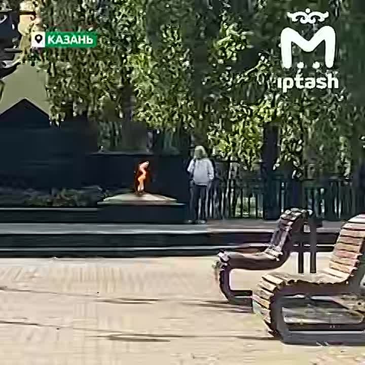 Пенсионерку, которая прикурила от Вечного огня в Казани, оштрафовали на 40к