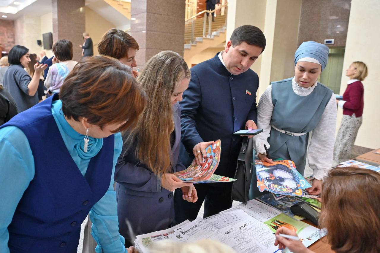 Депутаты Государственного Совета присоединились к благотворительной акции «Подари подписку» Депутаты Государственного Совета присоединились к благотворительной акции «Подари подписку»