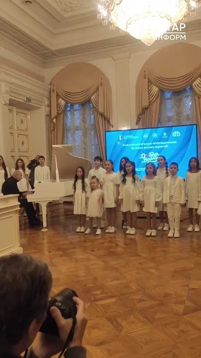 Алсу: «Добрая волна» – замечательный и социально важный проект»