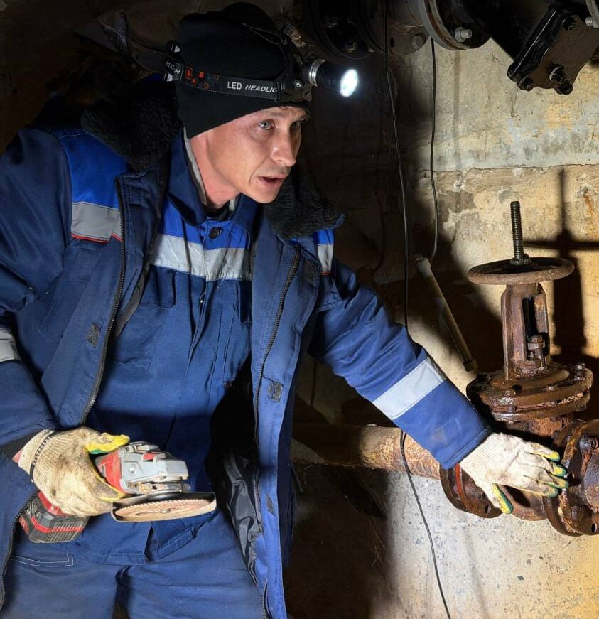 Специалисты Зеленодольского водоканала приехали из Татарстана в Лисичанск, чтобы подготовить многоквартирные дома к отопительному сезону Специалисты Зеленодольского водоканала приехали из Татарстана в Лисичанск, чтобы подготовить многоквартирные дома к отопительному сезону