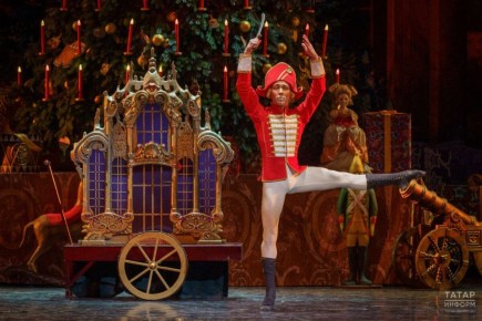 Увидеть «Щелкунчика» в Большом театре – недешевое и малодоступное для рядового балетомана удовольствие