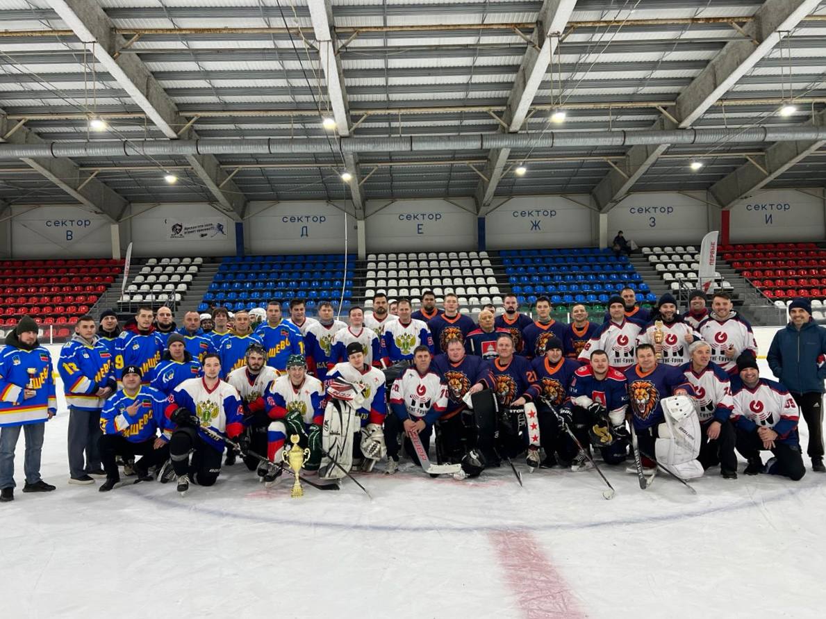 Турнир по хоккею, посвященный Дню юриста, завершился победой команды прокуратуры Татарстана Турнир по хоккею, посвященный Дню юриста, завершился победой команды прокуратуры Татарстана